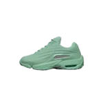 New and updated version of the signature hot step.